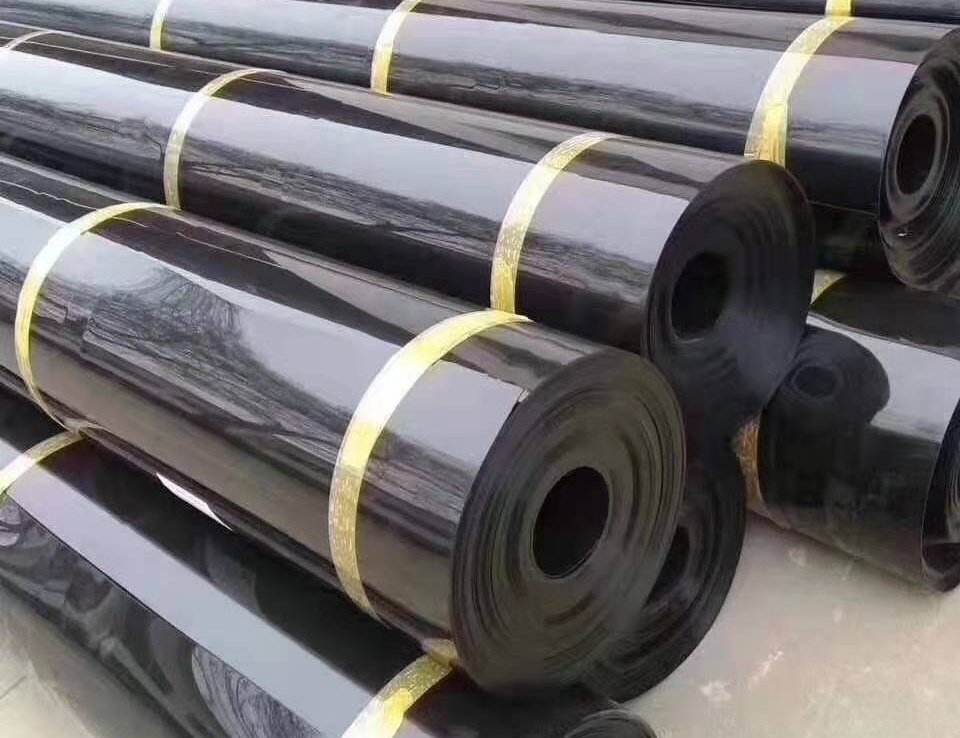 HDPE防渗膜施工中常见的问题和解决办法有哪些？