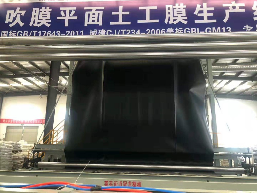 垃圾填埋场为什么用hdpe土工膜覆盖呢？